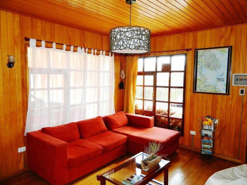 Hostal Torre De Babel Castro Luaran gambar